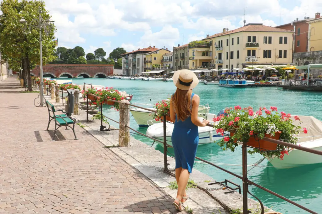 women traveling looking at beautiful views